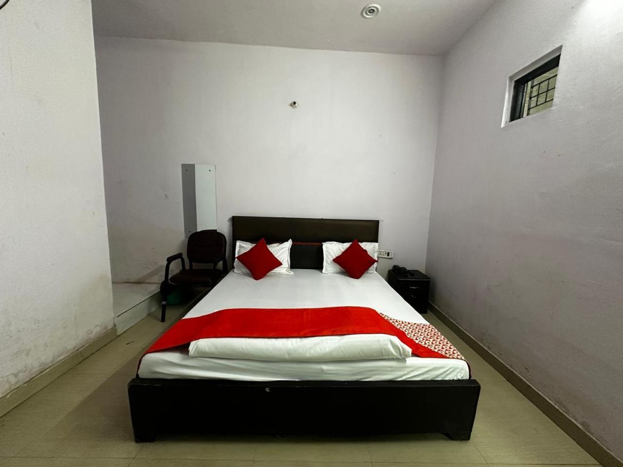 New Signature Village Yeni Delhi Dış mekan fotoğraf
